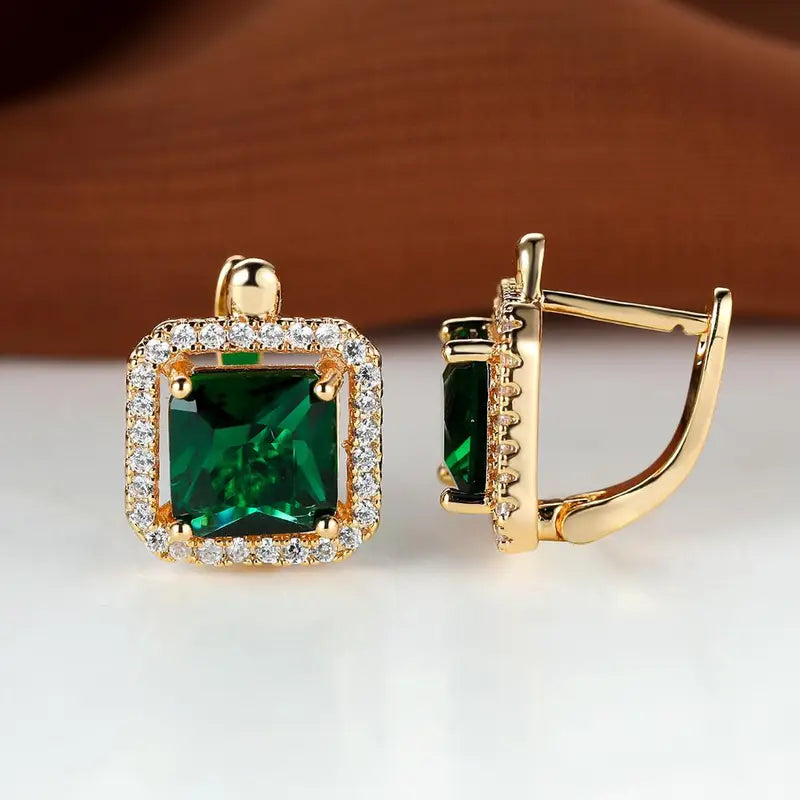Green square zirconia earrings | Gold