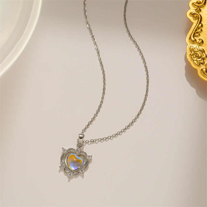 Moonstone Necklace – Heart Shape