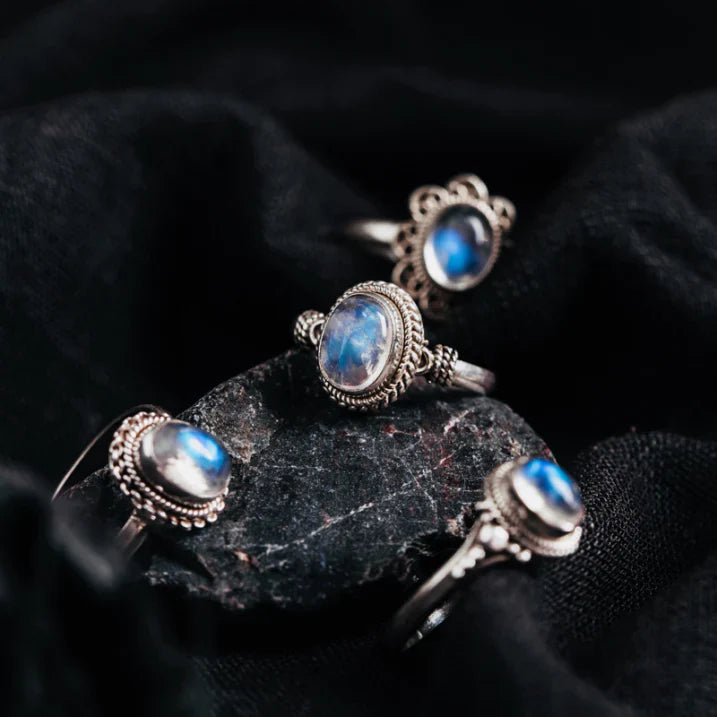Gloria Moonstone Ring