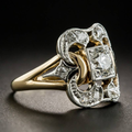 Classic Gold Ring Featuring Vintage Zirconia